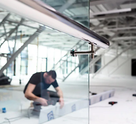 Brisbane highly skilled glass repair technicians